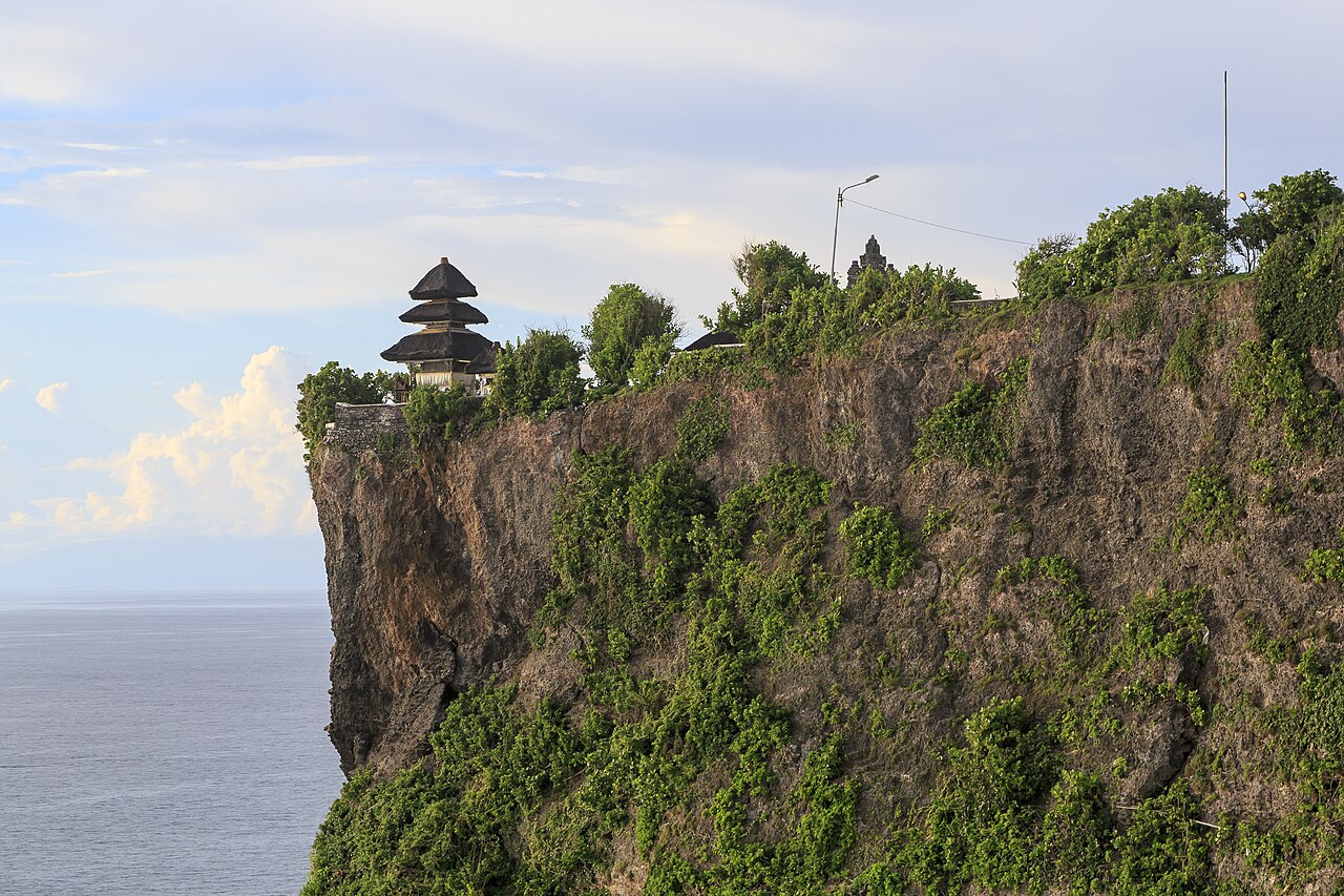 Kuta Bali Indonesia Pura-Luhur-Uluwatu-03.jpg